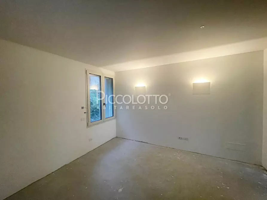 Immagine 15 di Villa in vendita  in via Pietro Bembo a Asolo