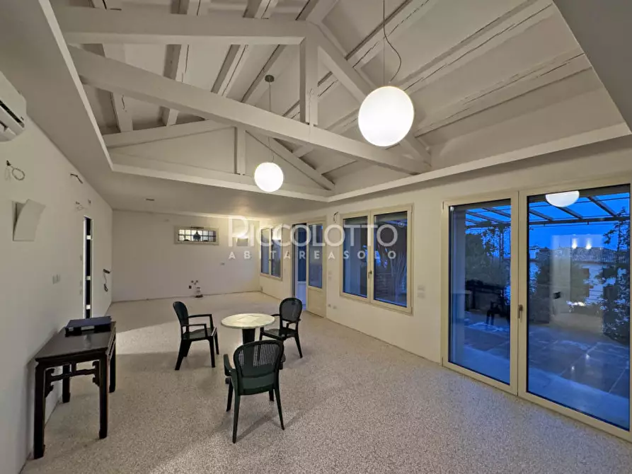 Immagine 25 di Villa in vendita  in via Pietro Bembo a Asolo