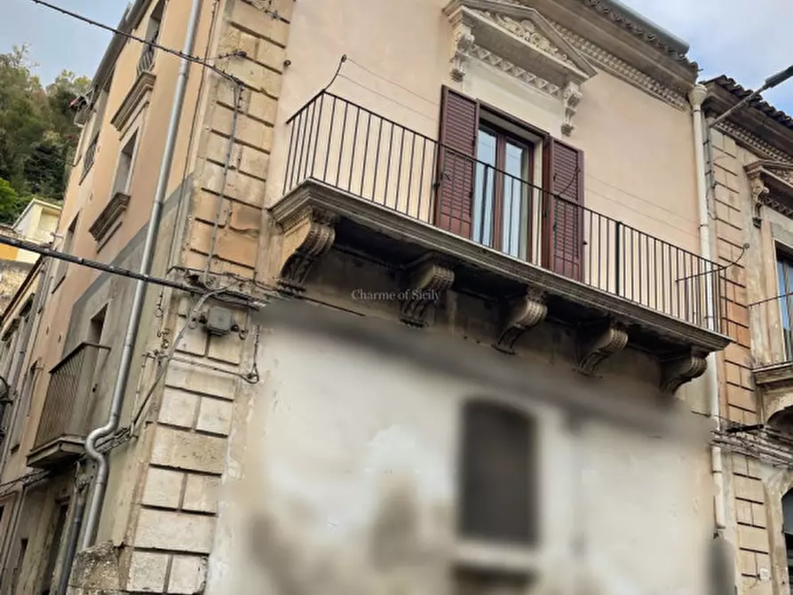 Immagine 15 di Casa indipendente in vendita  a Modica