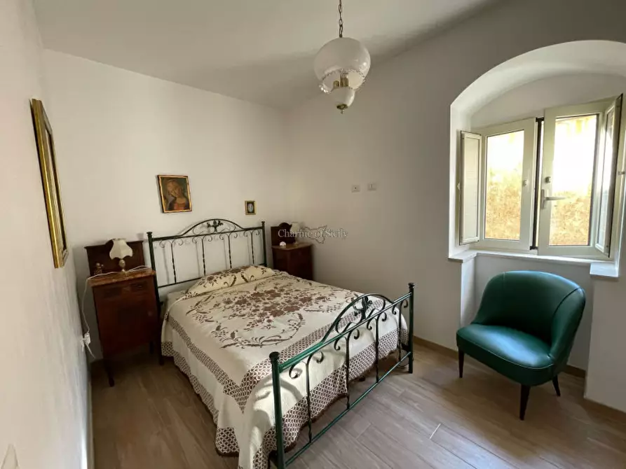 Immagine 25 di Casa indipendente in vendita  a Modica