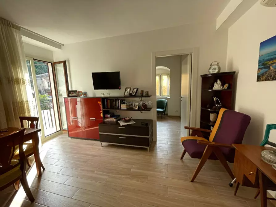 Immagine 28 di Casa indipendente in vendita  a Modica