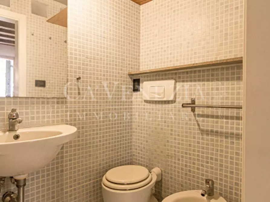 Immagine 11 di Appartamento in vendita  a Venezia