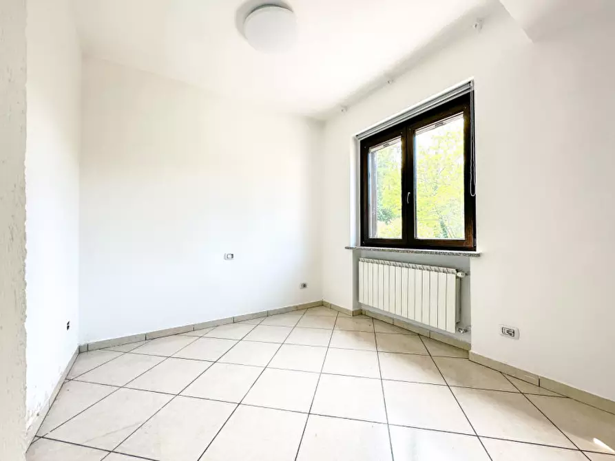 Immagine 12 di Casa indipendente in vendita  in corso vercelli, 335 a Gattinara