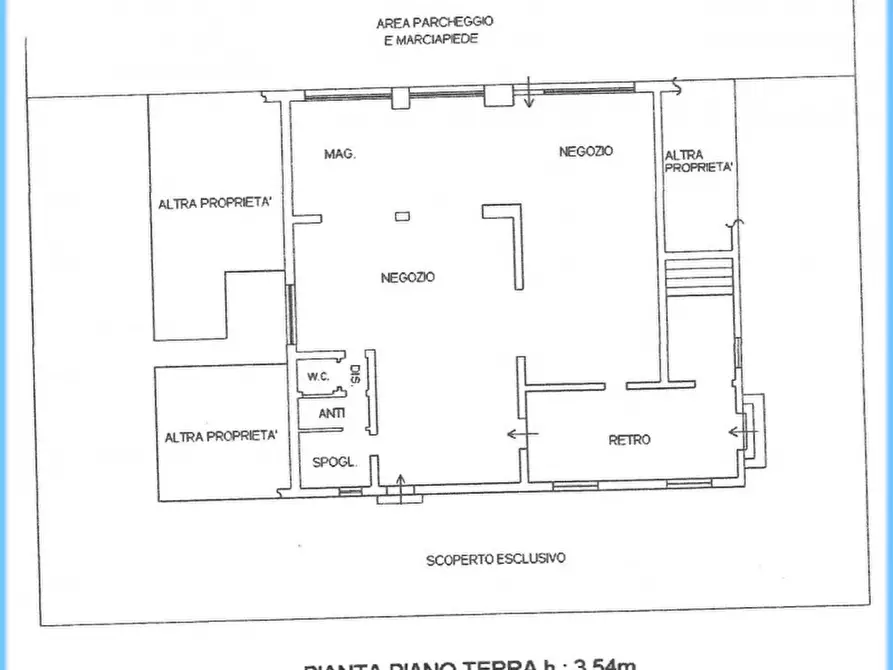 Immagine 1 di Negozio in vendita  in VIA BISSUOLA a Venezia