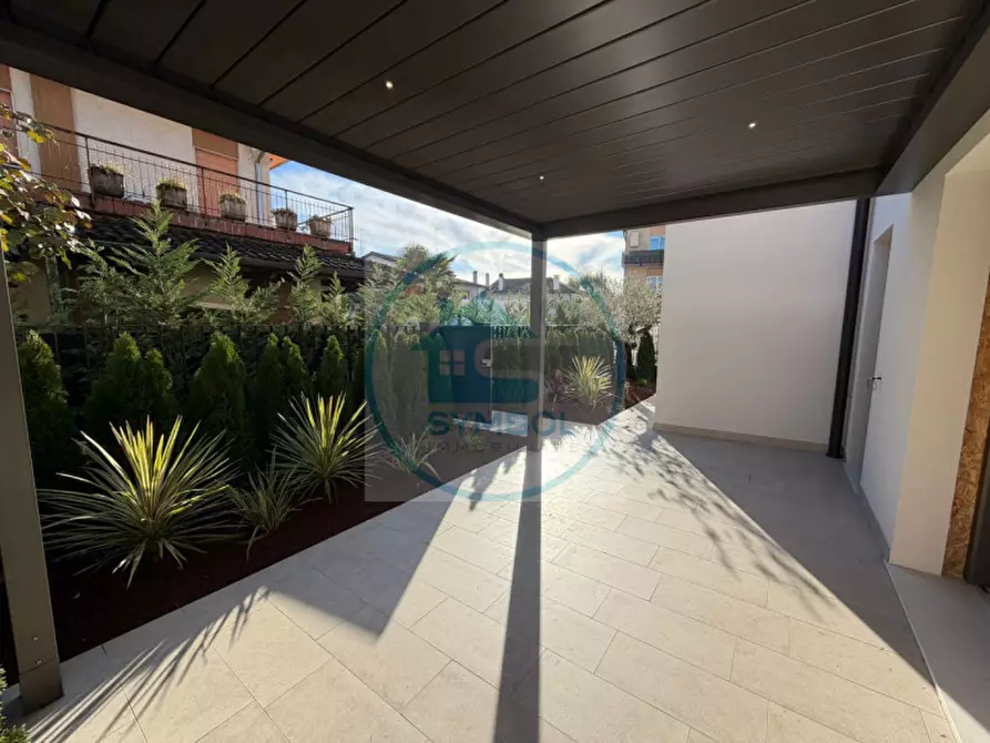 Immagine 1 di Casa trifamiliare in vendita  in via fratelli orolan a Mogliano Veneto