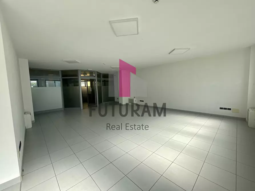 Immagine 5 di Negozio in affitto  in VIA ROMA 1 a Sant'angelo Di Piove Di Sacco