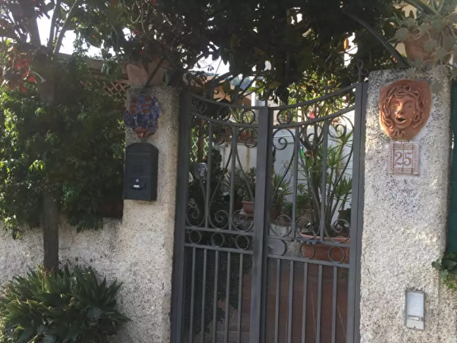 Immagine 20 di Appartamento in vendita  in contrada Botterio a Montauro