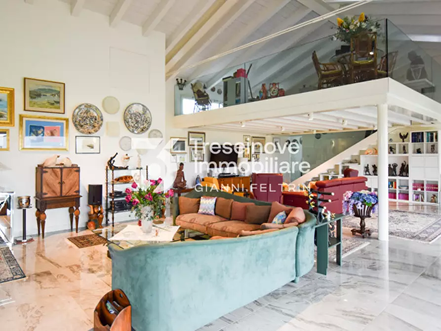 Immagine 4 di Villa in vendita  in Via Sant'Elena a Silea