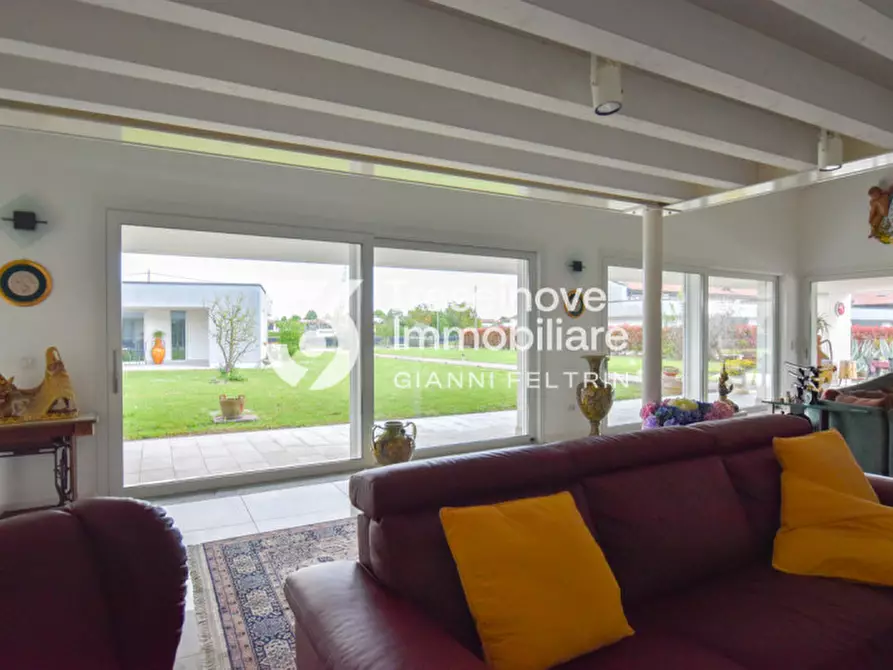 Immagine 9 di Villa in vendita  in Via Sant'Elena a Silea