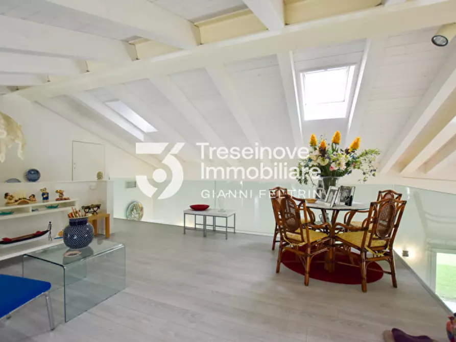 Immagine 14 di Villa in vendita  in Via Sant'Elena a Silea