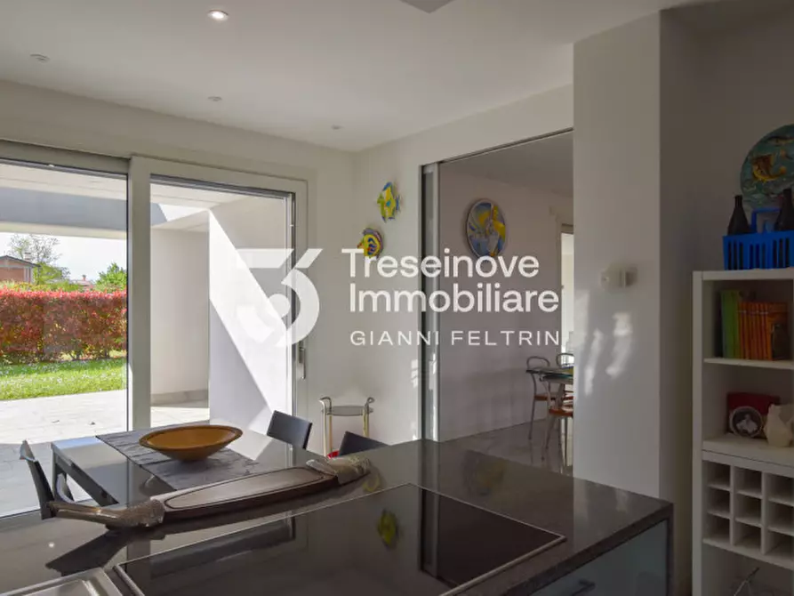 Immagine 11 di Villa in vendita  in Via Sant'Elena a Silea