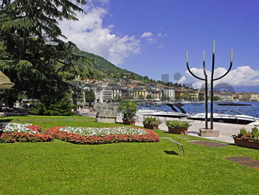 Immagine 2 di Appartamento in vendita  in Via Garibaldi, 38 a Salò