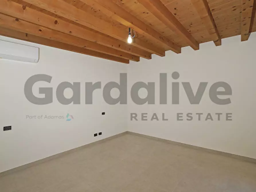 Immagine 16 di Appartamento in vendita  in Via Garibaldi, 38 a Salò