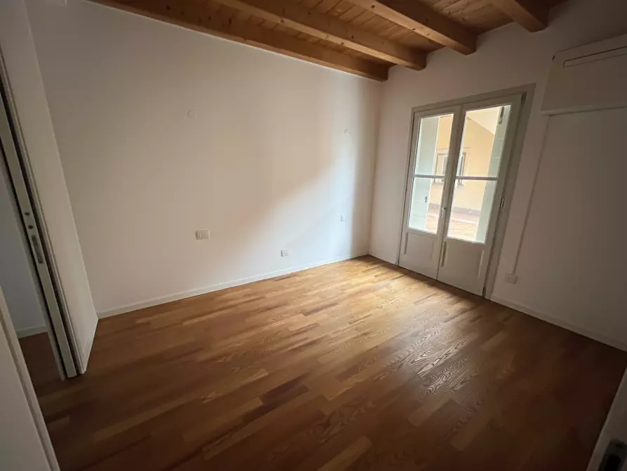 Immagine 7 di Appartamento in vendita  a Stezzano