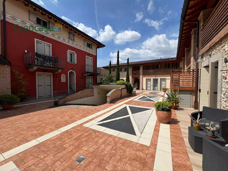 Immagine 10 di Appartamento in vendita  a Stezzano