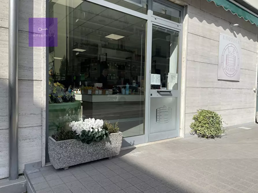 Immagine 5 di Attività commerciale in vendita  a Padova