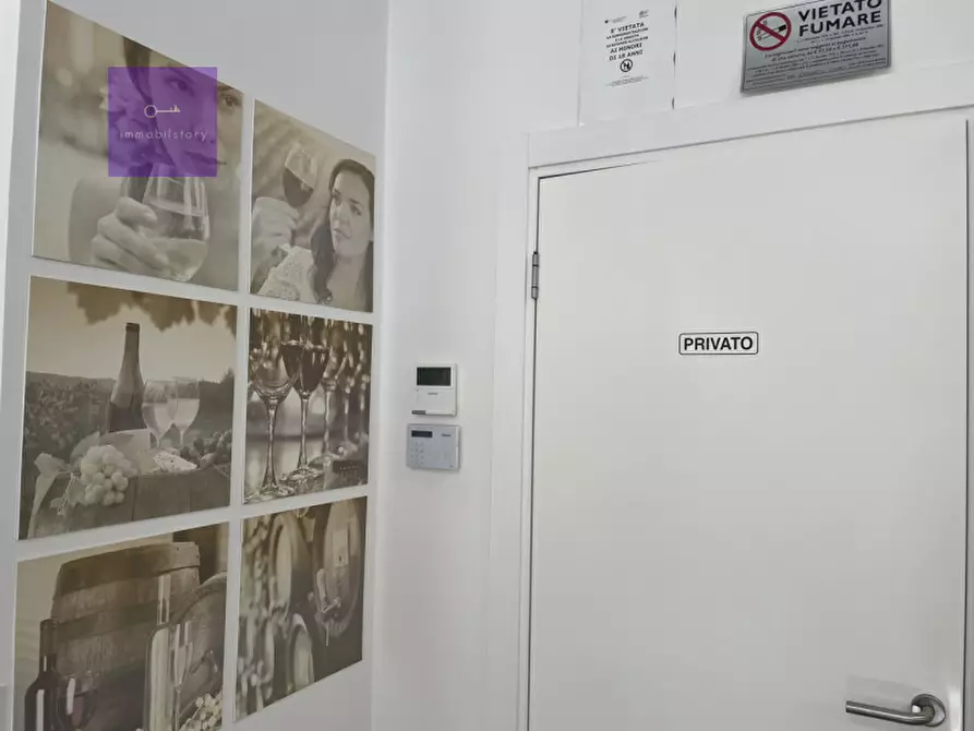 Immagine 16 di Attività commerciale in vendita  a Padova