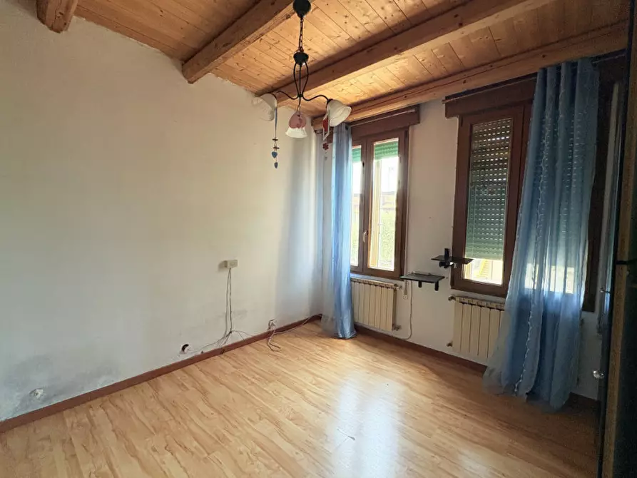 Immagine 17 di Appartamento in vendita  in VIA FRATELLI ROSSELLI n. 25 Piano T-1 a Battaglia Terme