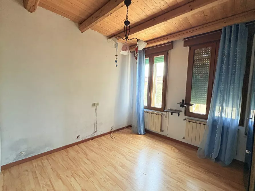 Immagine 18 di Appartamento in vendita  in VIA FRATELLI ROSSELLI n. 25 Piano T-1 a Battaglia Terme