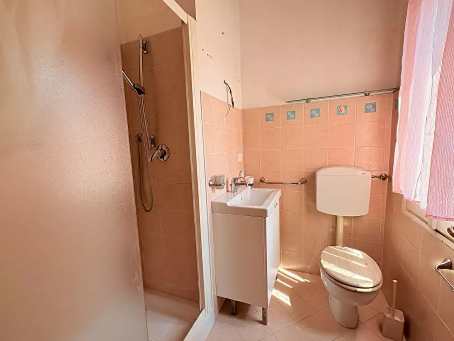 Immagine 20 di Appartamento in vendita  in VIA FRATELLI ROSSELLI n. 25 Piano T-1 a Battaglia Terme