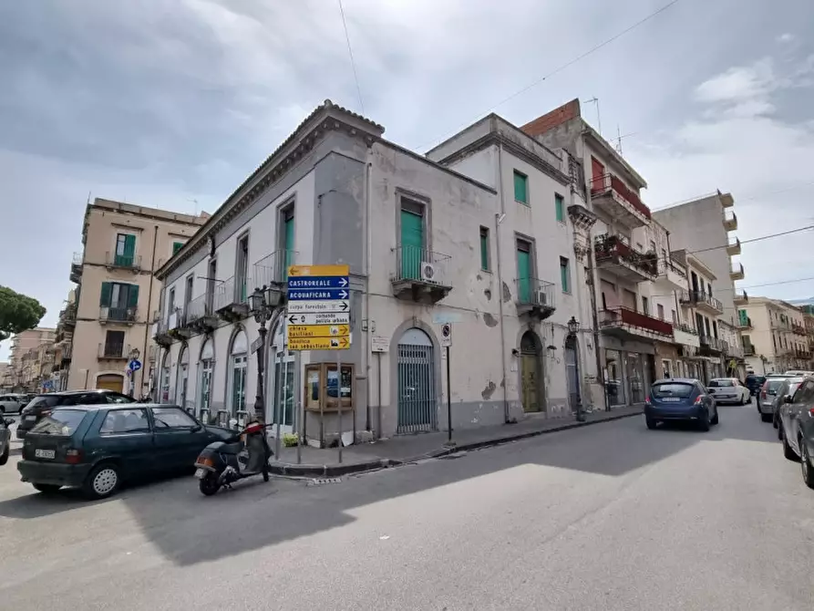 Immagine 1 di Appartamento in vendita  in VIA UMBERTO I a Barcellona Pozzo Di Gotto