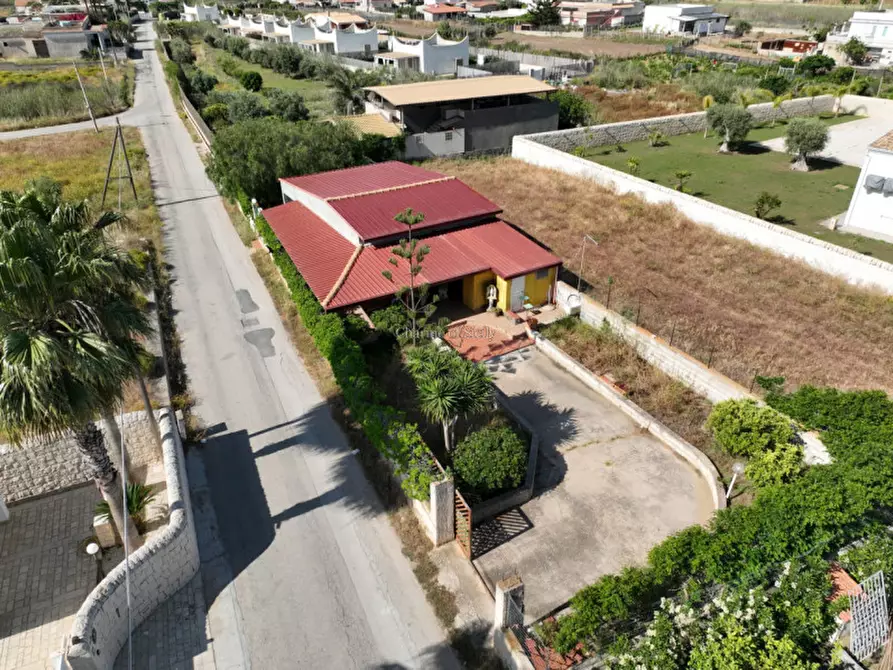 Immagine 2 di Casa indipendente in vendita  a Ispica