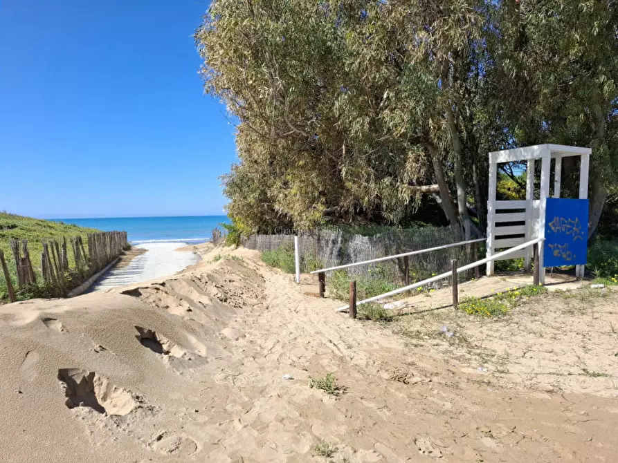 Immagine 3 di Casa indipendente in vendita  a Ispica