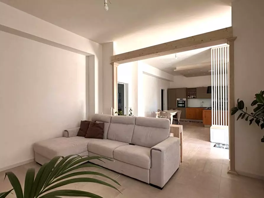 Immagine 4 di Villa in vendita  in strada vaccara a Martina Franca