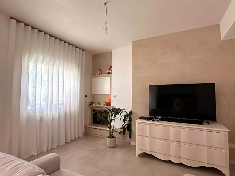 Immagine 5 di Villa in vendita  in strada vaccara a Martina Franca