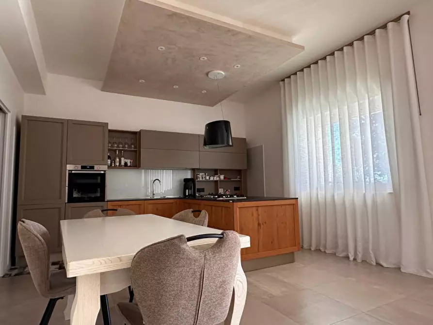 Immagine 11 di Villa in vendita  in strada vaccara a Martina Franca