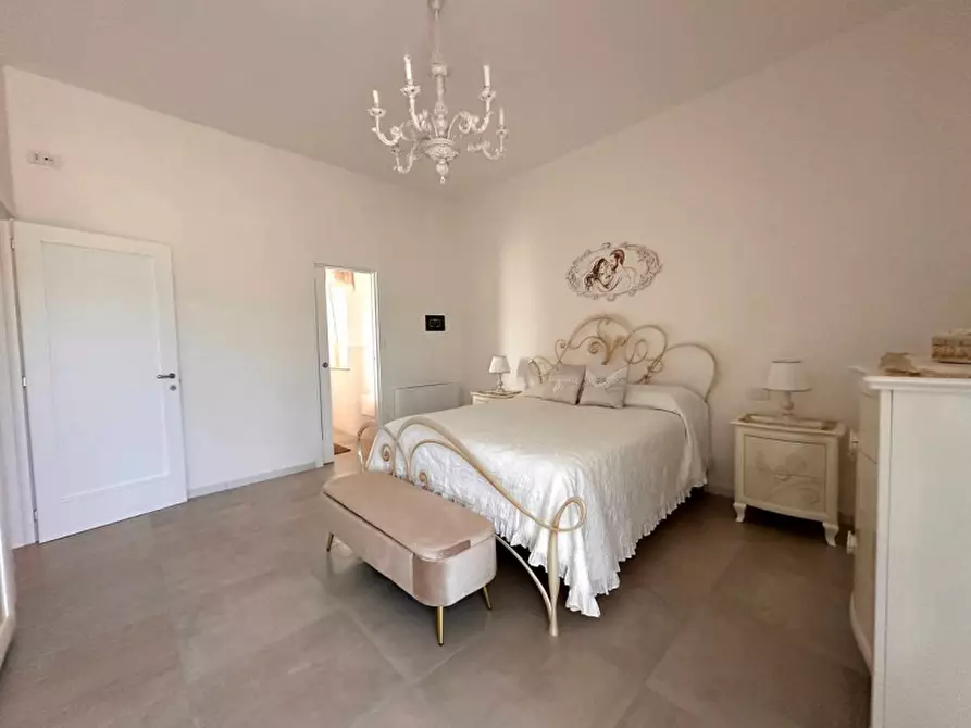 Immagine 29 di Villa in vendita  in strada vaccara a Martina Franca