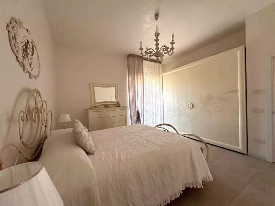 Immagine 30 di Villa in vendita  in strada vaccara a Martina Franca