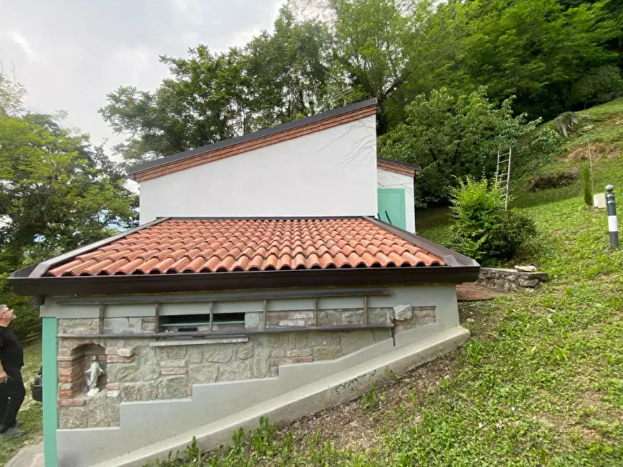 Immagine 7 di Rustico / casale in vendita  a Caltrano