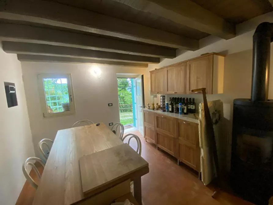 Immagine 9 di Rustico / casale in vendita  a Caltrano