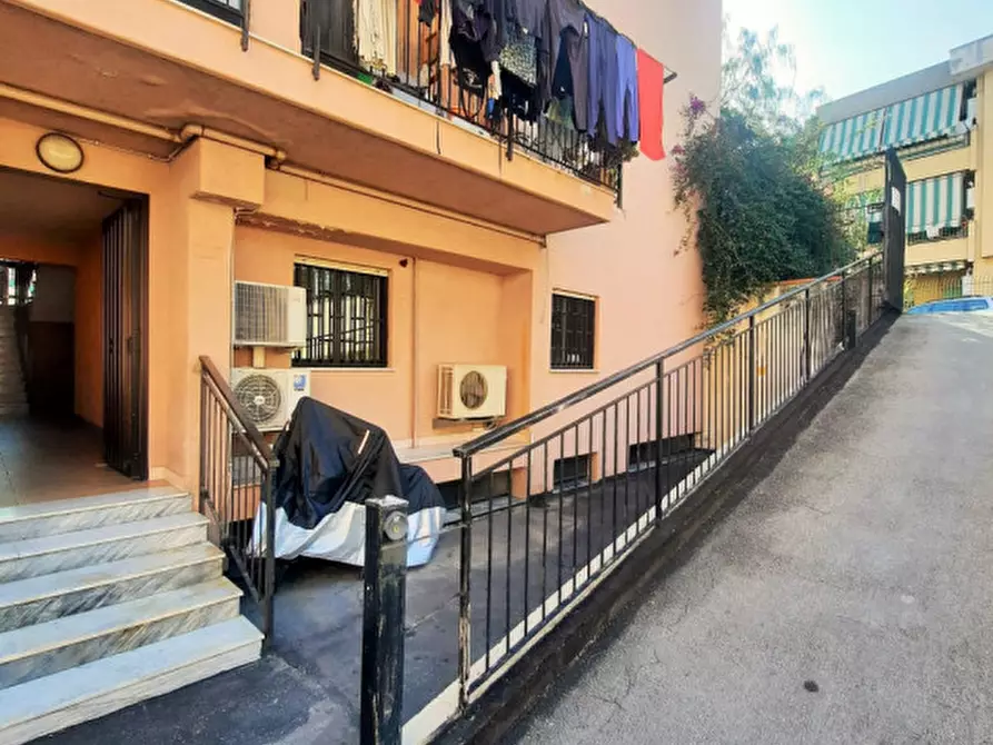 Immagine 4 di Ufficio in vendita  in Via Cruillas a Palermo