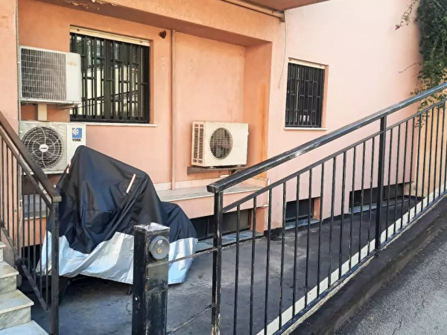 Immagine 5 di Ufficio in vendita  in Via Cruillas a Palermo