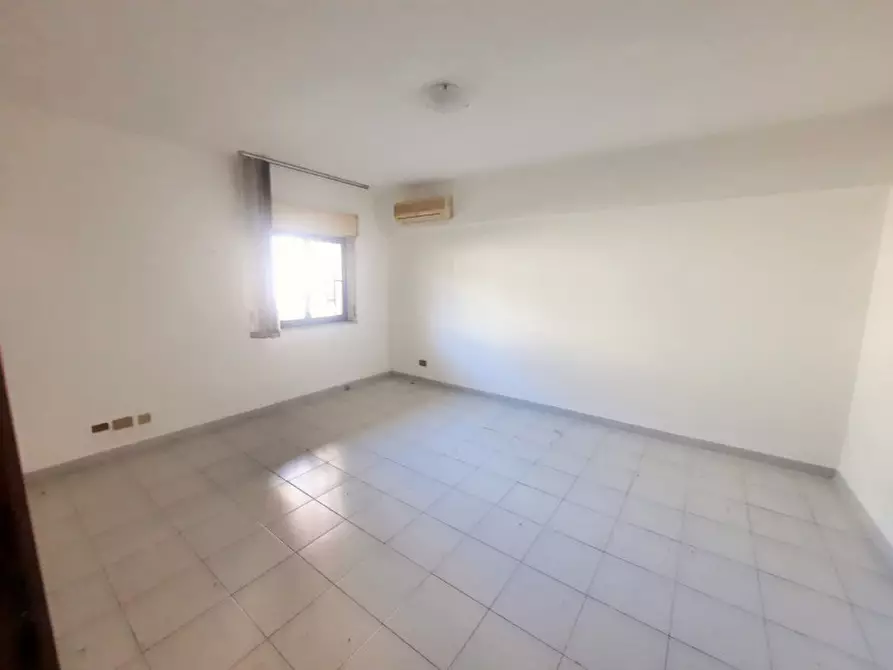 Immagine 10 di Ufficio in vendita  in Via Cruillas a Palermo