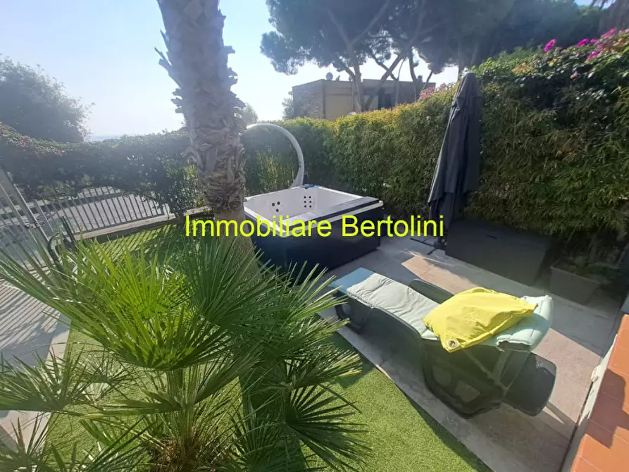 Immagine 1 di Appartamento in vendita  in VIA PADRE SEMERIA, 101 a San Remo