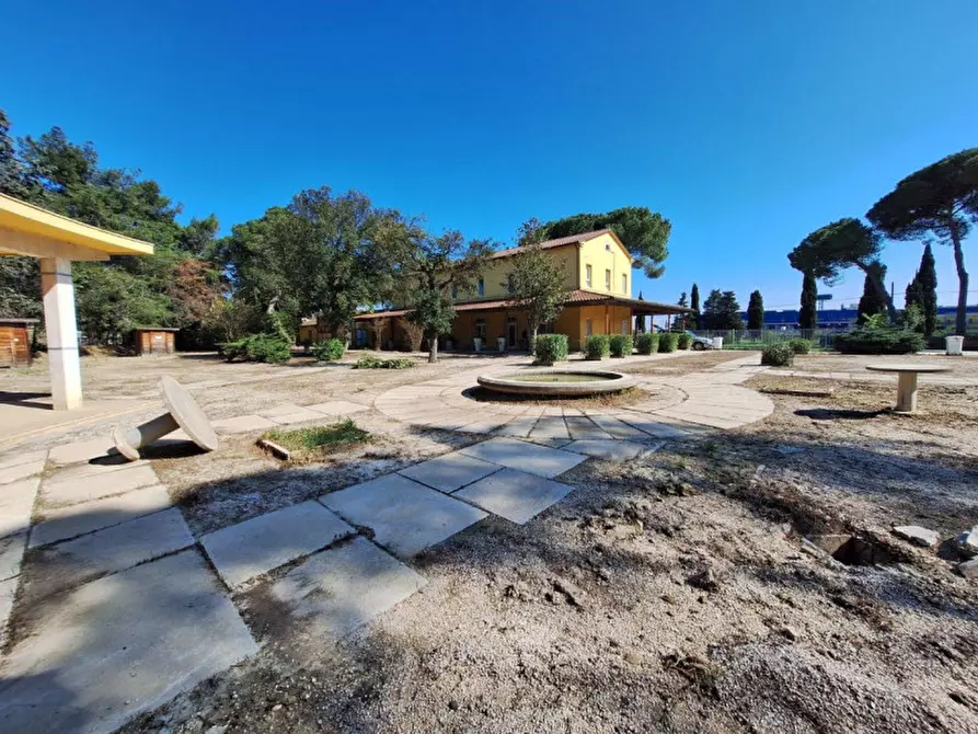 Immagine 1 di Attività commerciale in vendita  in Via delle Terme, 5, 60021 Aspio Terme AN, Italia a Camerano