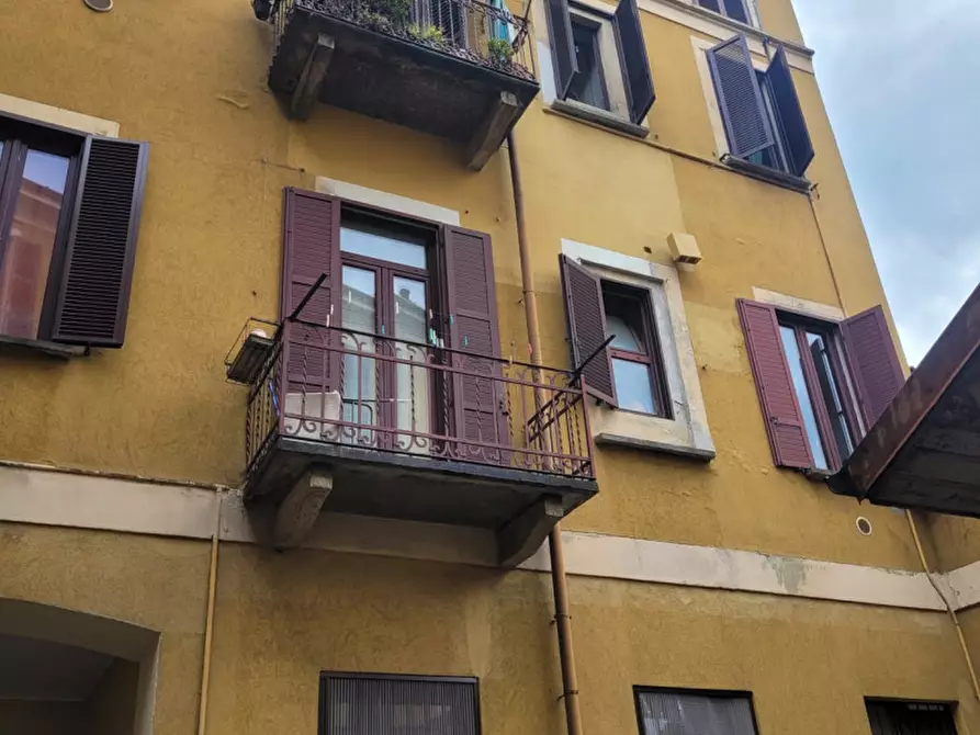 Immagine 2 di Appartamento in vendita  in Via Melzo a Milano