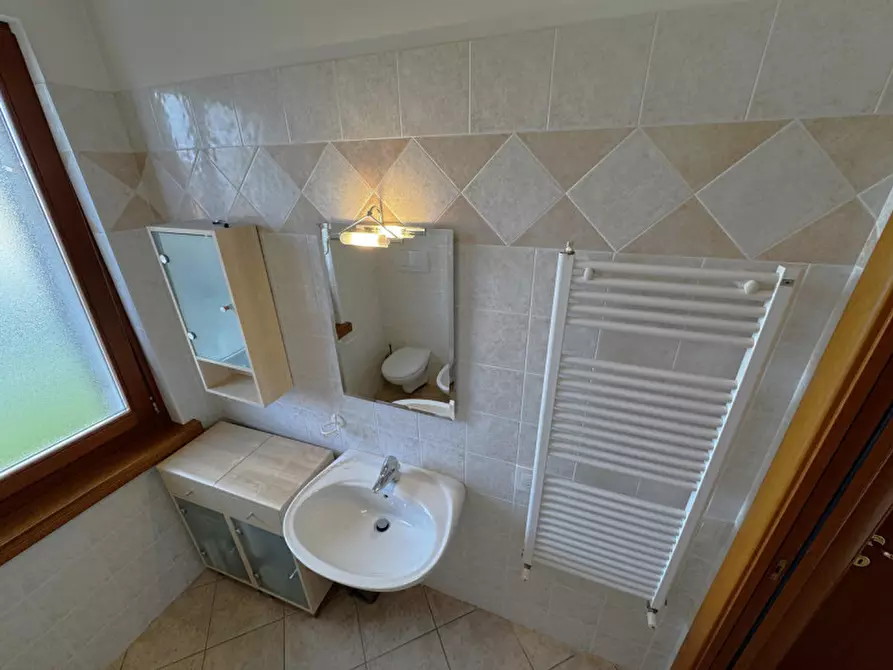 Immagine 36 di Appartamento in vendita  in Vicolo Casara 3 a Lazise