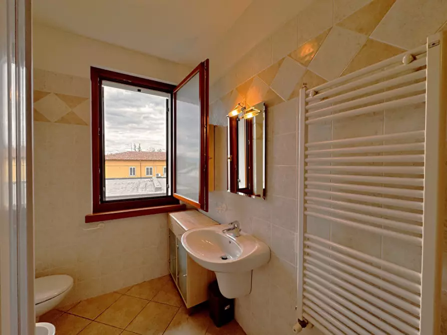 Immagine 38 di Appartamento in vendita  in Vicolo Casara 3 a Lazise