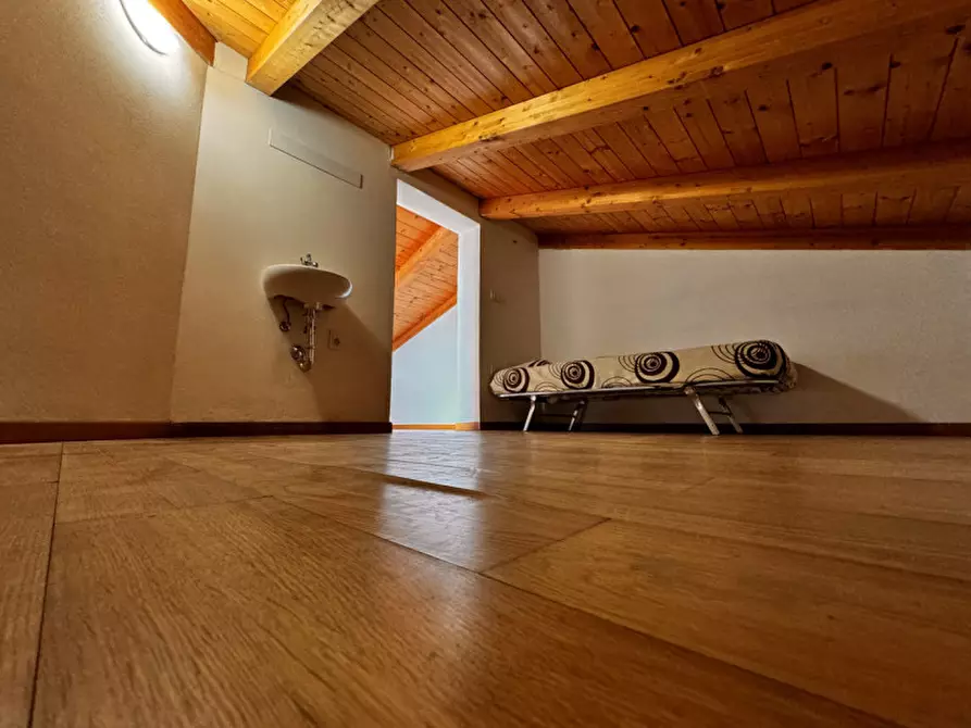 Immagine 41 di Appartamento in vendita  in Vicolo Casara 3 a Lazise