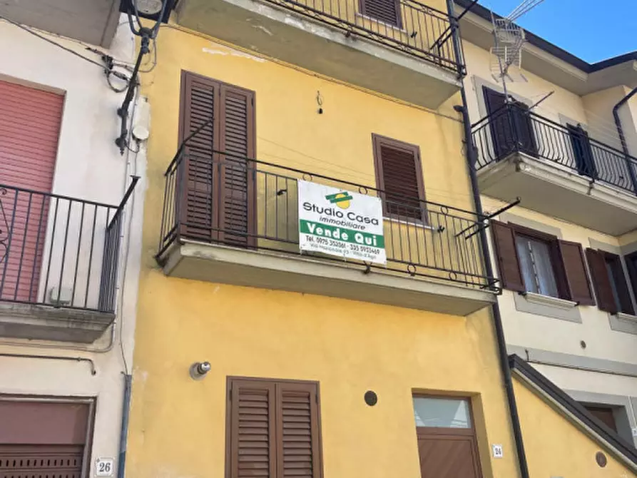 Immagine 2 di Villetta a schiera in vendita  in Via Galileo Galilei a Tramutola