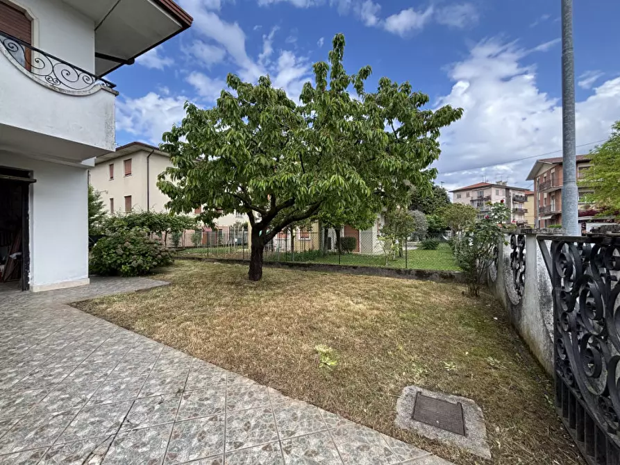 Immagine 8 di Casa indipendente in vendita  in Via Giuseppe Verdi a Creazzo