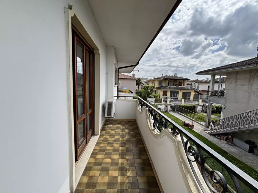 Immagine 26 di Casa indipendente in vendita  in Via Giuseppe Verdi a Creazzo