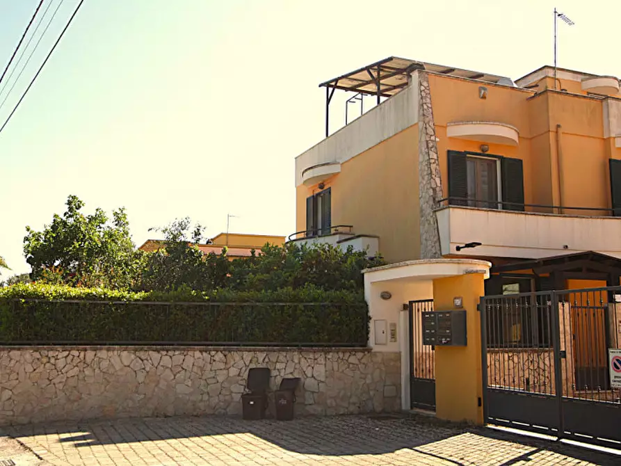 Immagine 3 di Villa in vendita  in SP Neviano a Tuglie