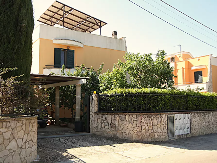 Immagine 5 di Villa in vendita  in SP Neviano a Tuglie