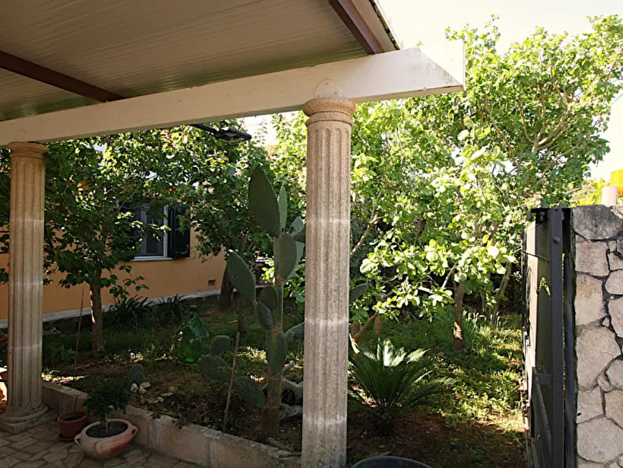 Immagine 8 di Villa in vendita  in SP Neviano a Tuglie