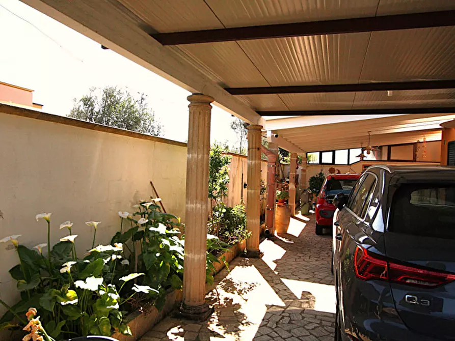 Immagine 10 di Villa in vendita  in SP Neviano a Tuglie